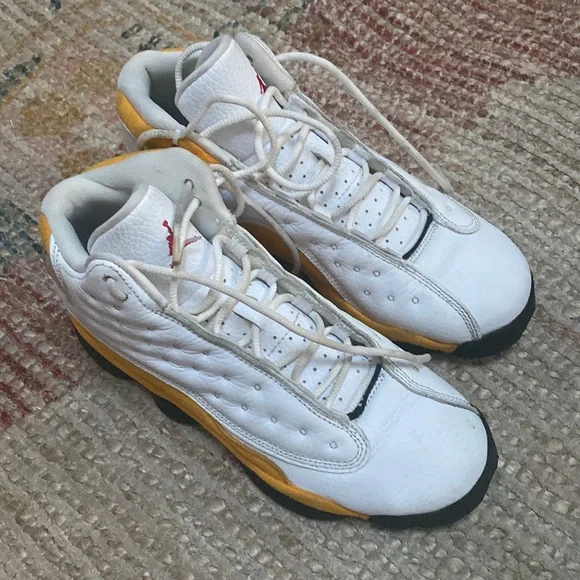 AIR JORDAN KIDS 13 RETRO GS SHOES 'WHITE/UNIVERSITY RED